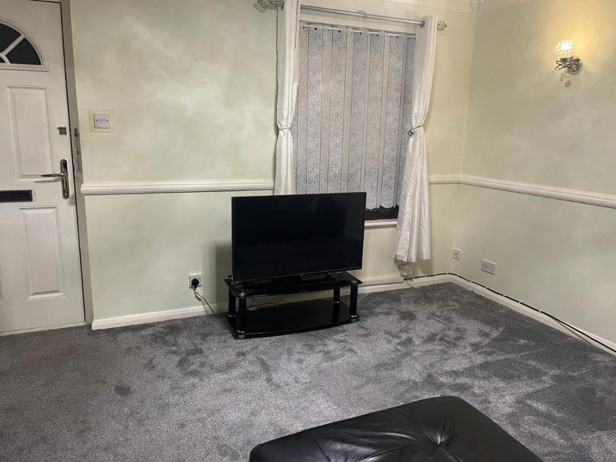 Ferienwohnung London 1 Bed Cosy House Norwood Exterior foto